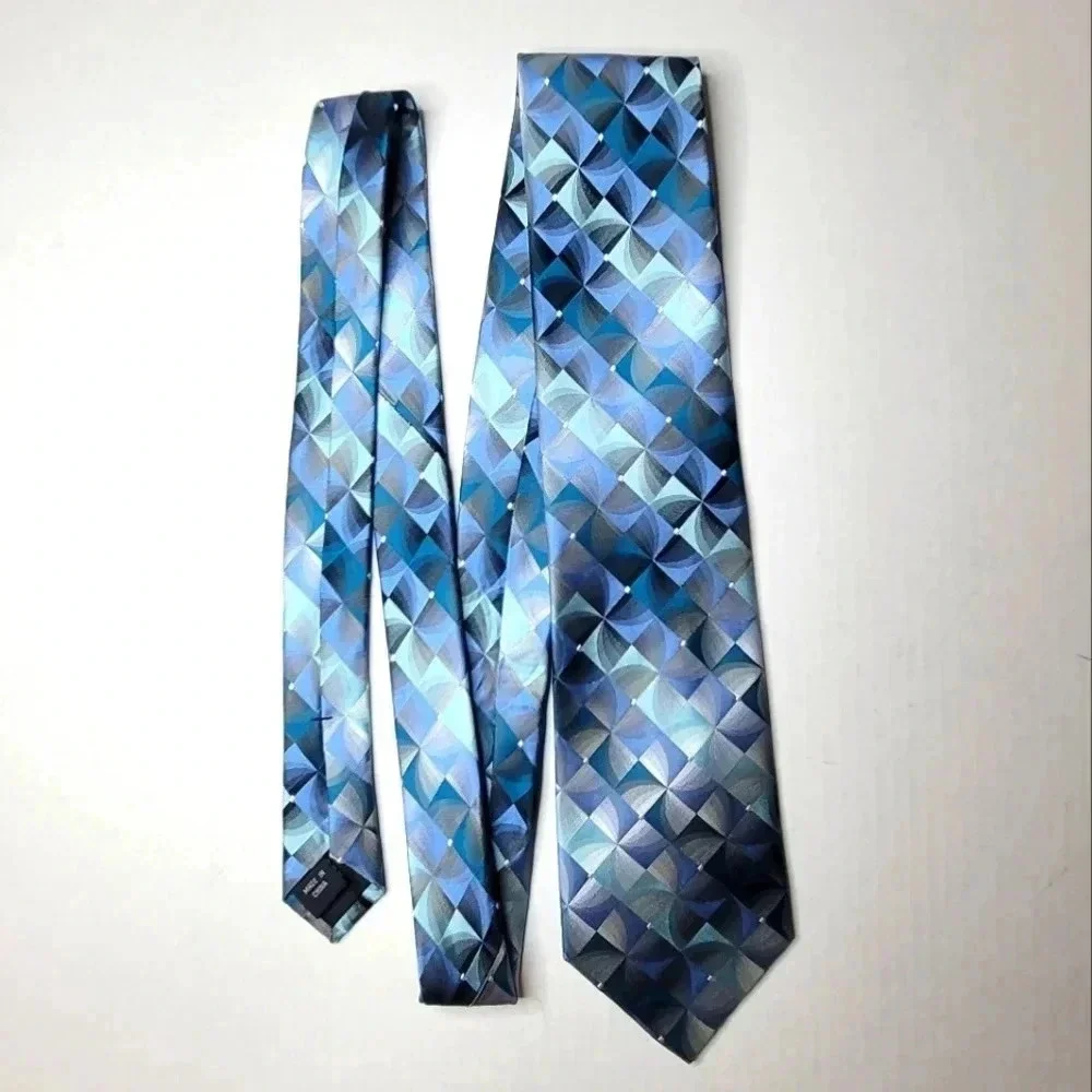 Van Heusen Men's Geometric Pattern Necktie *